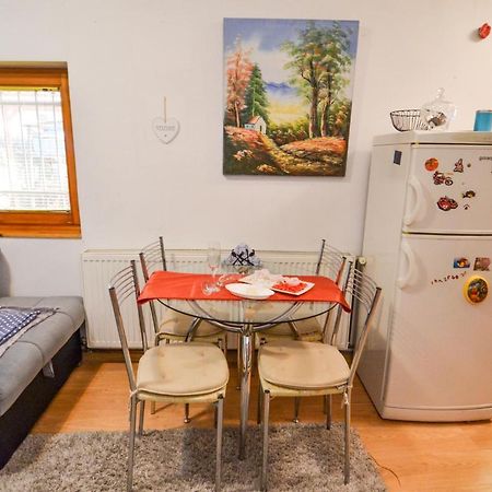 Blacksmith Apartment + Free Private Parking Сараево Экстерьер фото