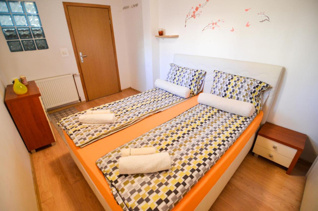 Blacksmith Apartment + Free Private Parking Сараево Экстерьер фото
