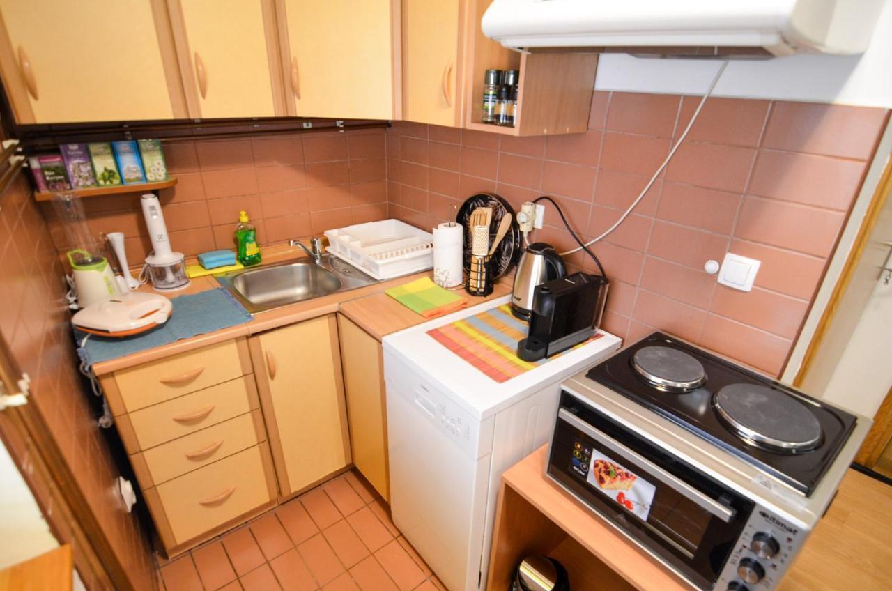 Blacksmith Apartment + Free Private Parking Сараево Экстерьер фото